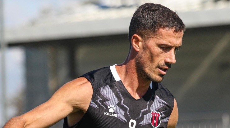 El volante de contención tiene 32 años y jugará a partir de la próxima temporada (LDA)