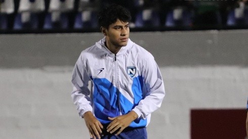 Futbolista nicaragüense firmó con club de la Primera División de Costa Rica.