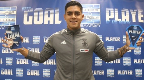 Luis Palma arrasó con los premios individuales en la Superliga de Grecia