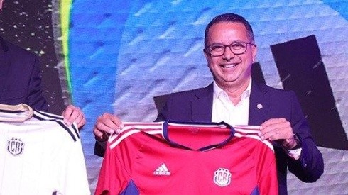 Rodolfo Villalobos asumirá importante cargo en Consejo Ejecutivo de FIFA.