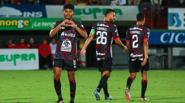 Johan Venegas anda de romance con el gol. Lleva 5 goles en los últimos dos juegos (LDA)