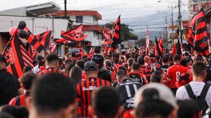 La afición manuda tendrá un nuevo presidente de su club este sábado (LDA)