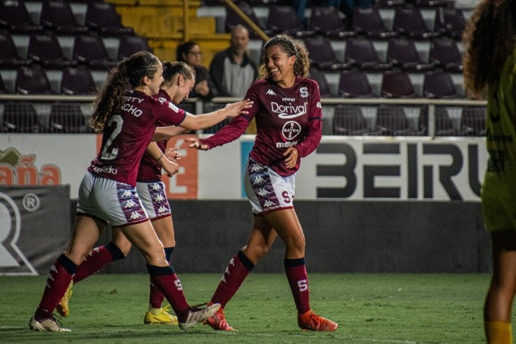 Saprissa Femenino marcha a paso perfecto y son líderes del torneo (Saprissa)