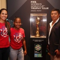 El trofeo del Mundial Femenino se exhibió en Costa Rica