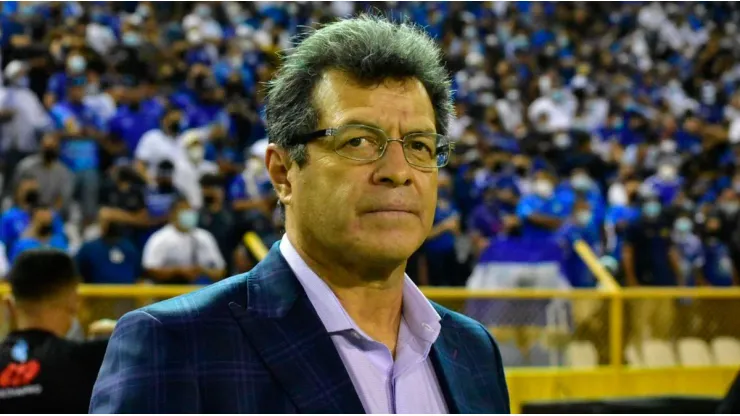 Hugo Pérez confirmó a un nuevo nacionalizado para la Selección de El Salvador (Foto: Concacaf)
