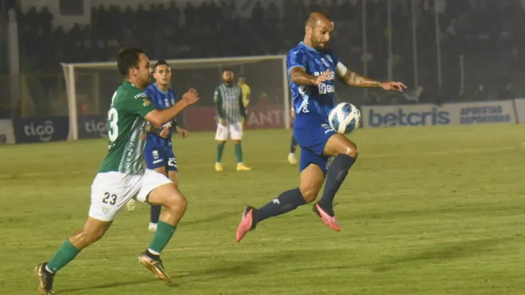 Antigua GFC y Comunicaciones empataron en la ida de las semifinales (Omar Solis)
