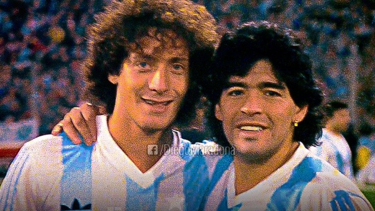 Pedro Troglio junto a Diego Maradona
