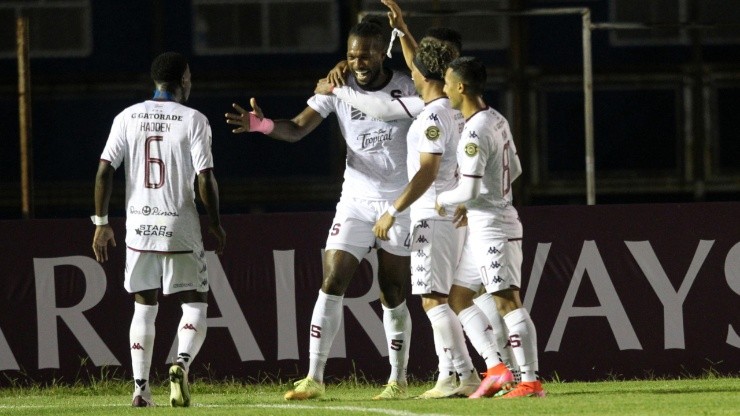 Liga Concacaf: Saprissa vence 2-0 a Santa Lucía Cotzumalguapa [VIDEO]