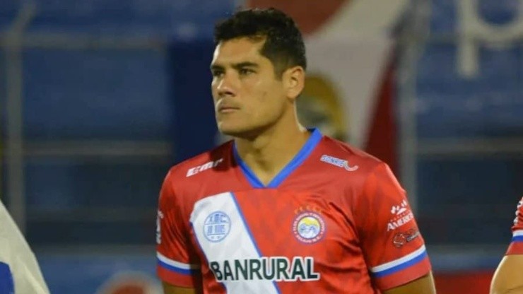 Chuletita Orozco no seguirá en el futbol de Guatemala