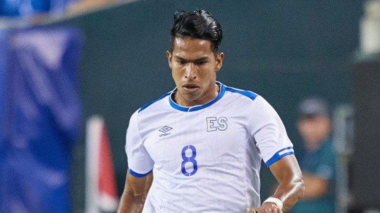 Dennis Pineda será baja para la Selección de El Salvador