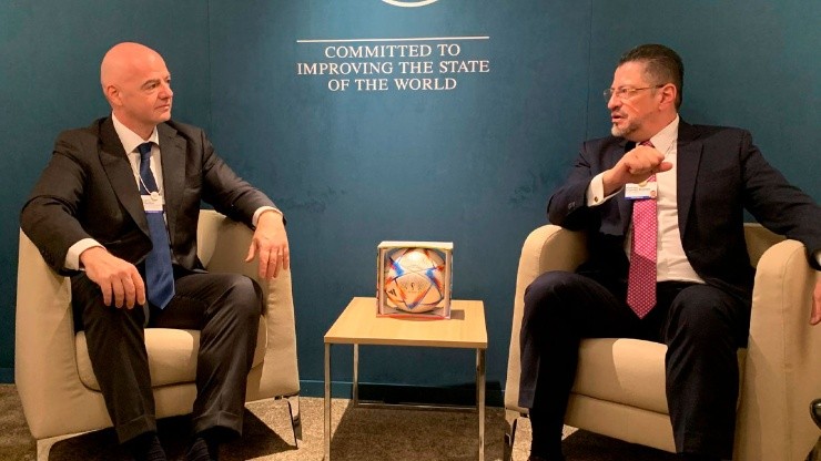 Presidente de Costa Rica, Rodrigo Chaves, se reunió con Gianni Infantino.