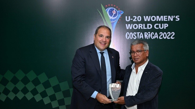 Presidente de Concacaf rindió homenaje al título de un club histórico de Centroamérica.