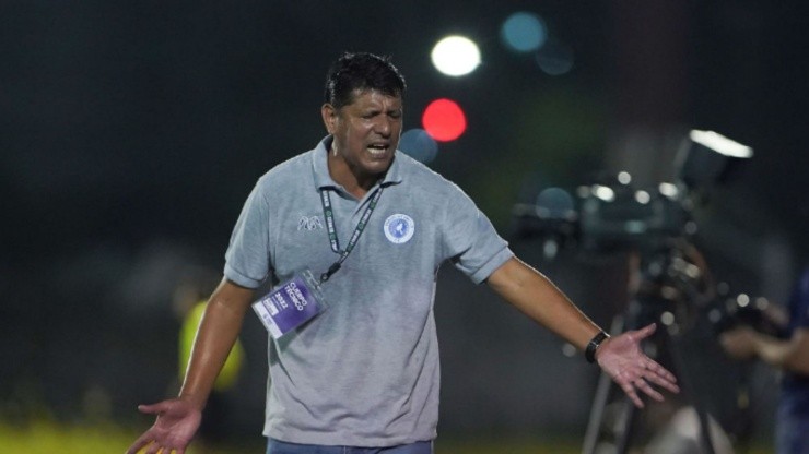 Héctor Blanco no seguirá al mando de Veraguas United
