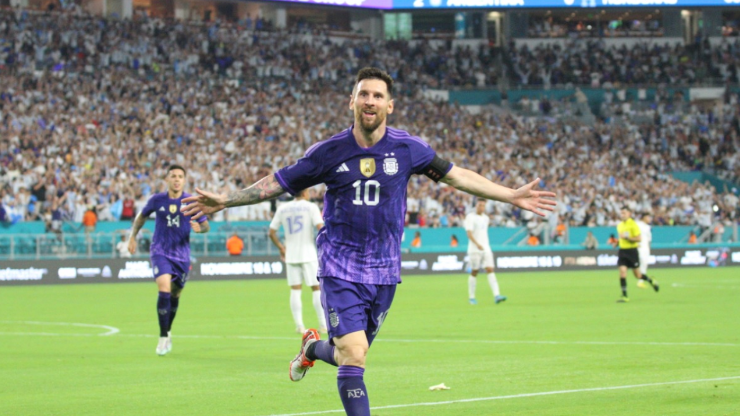 Argentina goleó 3-0 a una débil Honduras con un doblete de Lionel Messi [VIDEO]