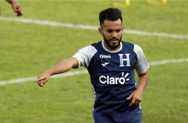Jorge Álvarez, jugador del Olimpia y la Selección de Honduras.