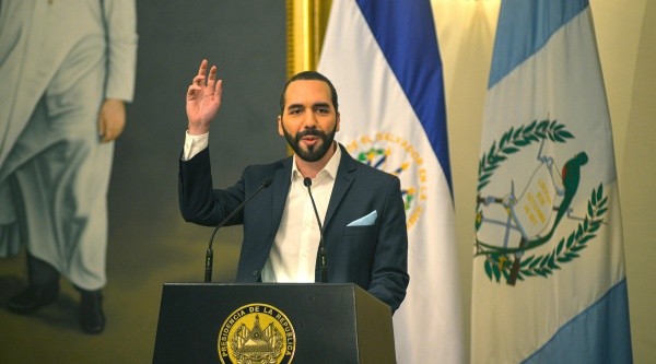 SAN SALVADOR, EL SALVADOR - JANUARY 27: President of El Salvador Nayib Bukele gestures during an official visit from Guatemalan President Alejandro Giammattei at Presidential Palace on January 27, 2020 in San Salvador, El Salvador. (Photo by Camilo Freedman/APHOTOGRAFIA/Getty Images)-Not Released (NR) SAN SALVADOR, EL SALVADOR - JANUARY 27: President of El Salvador Nayib Bukele gestures during an official visit from Guatemalan President Alejandro Giammattei at Presidential Palace on January 27, 2020 in San Salvador, El Salvador. (Photo by Camilo Freedman/APHOTOGRAFIA/Getty Images)-Not Released (NR)