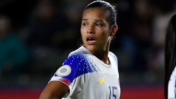 Stephanie Blanco con La Sele (Foto: La Voz de Galicia)