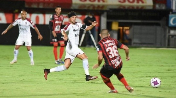 Alajuelense y Saprissa empataron 2-2 (Foto: Prensa de los equipos)