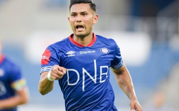 Vega lleva 25 partidos jugados en el Valerenga de Noruega.