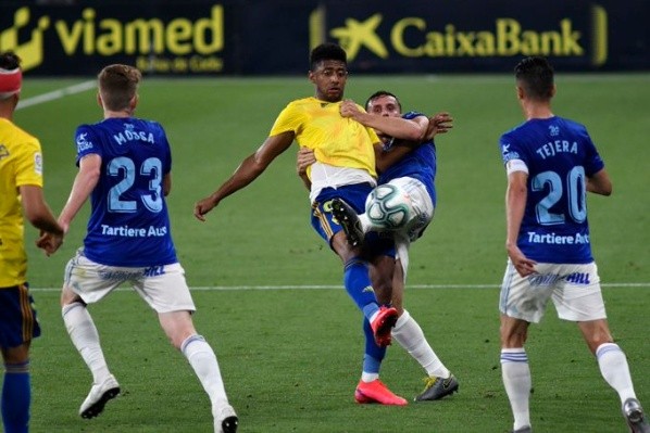 Lozano jugó 31 partidos en este temporada y marcó 10 goles. (Twitter)