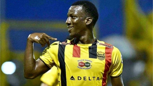 Vuelto no quiso renovar con el Real España y ya escucha la oferta del Houston.