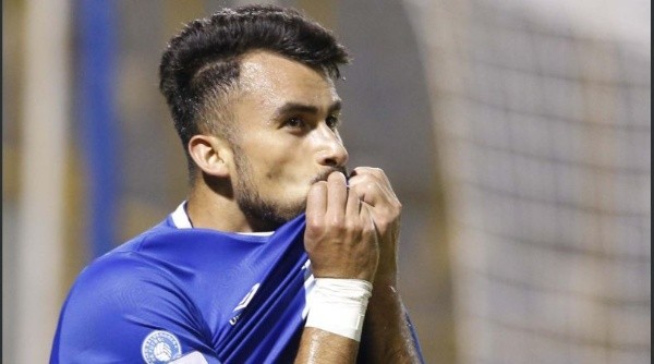 Joaquin Rivas también se ha vestido de azul y blanco y con buen suceso.