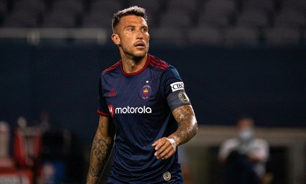 Francisco Calvo con la camiseta del Chicago Fire (Getty)