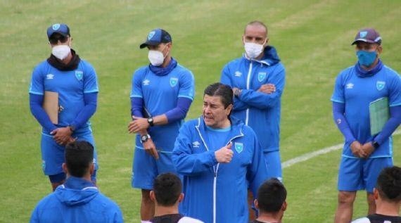 Tena tiene casi todo preparado para los amistosos.