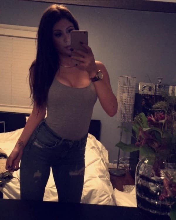 Sensual en Instagram, la esgrimista mexicana también le da alegrías al pueblo mexicano. Fuente: Instagram @paolapliego