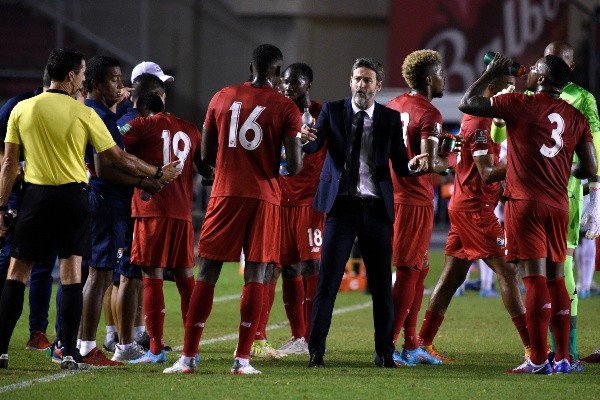 ThomasChristiansen dirigiendo a la Selección de Panamá / Getty