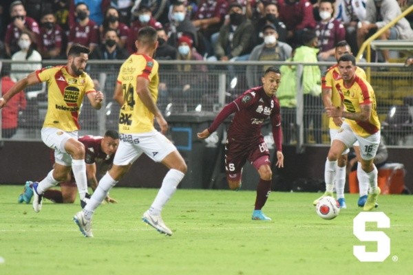Saprissa volvió a caer contra Hereiano por 1-0.