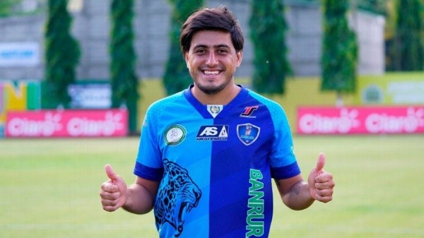 Jonathan Velásquez, mediocampista de Santa Lucía (Foto: ESPN)