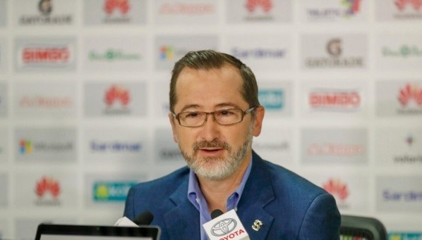 A Juan Carlos Rojas no le gustaron los dichos de Iñaki Alonso.