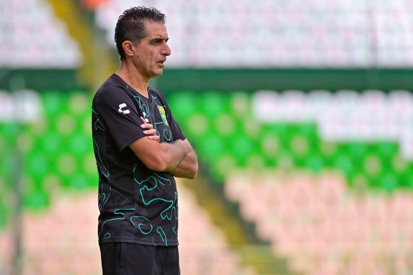 Renato Paiva, entrenador del Club León / Getty