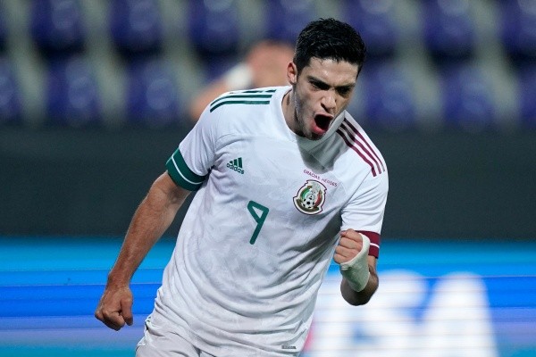 Raúl Jiménez con la Selección de México / Getty