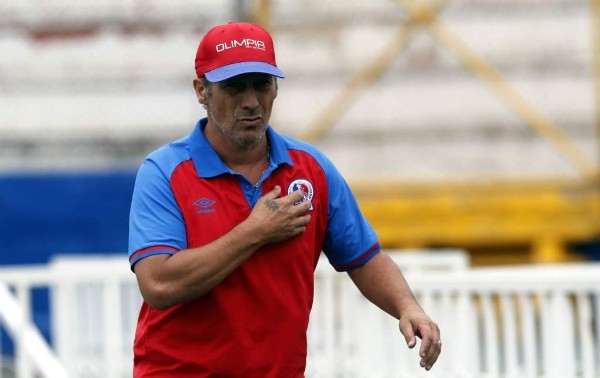 Pedro Troglio / Olimpia