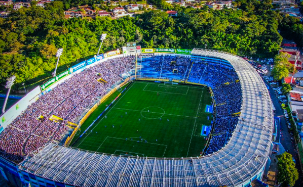 El Estadio Cuscatlan, el de mayor capacidad en El Salvador y todo Centroamérica (Foto: Wikipedia)