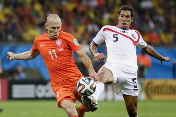 Arjen Robben ante la Selección de Costa Rica / Getty
