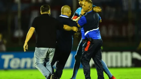 Sanción confirmada para Mejía tras su pelea en el clásico uruguayo